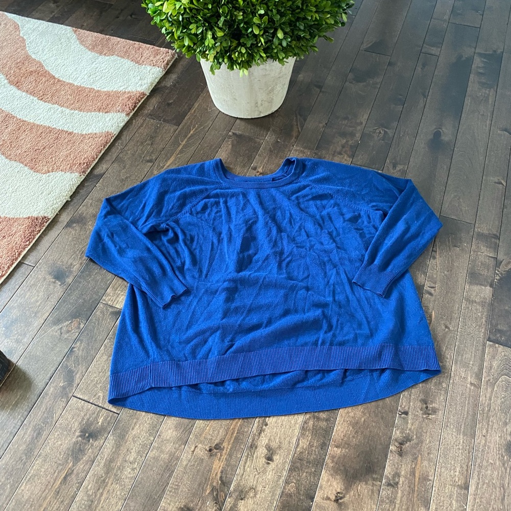 APT9 Womens Large Vibrant Blue Sweater EUC